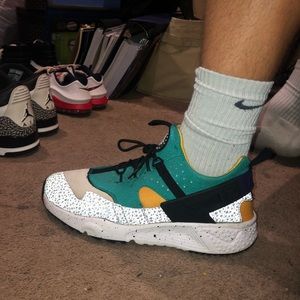 Nike Huaraches size 12